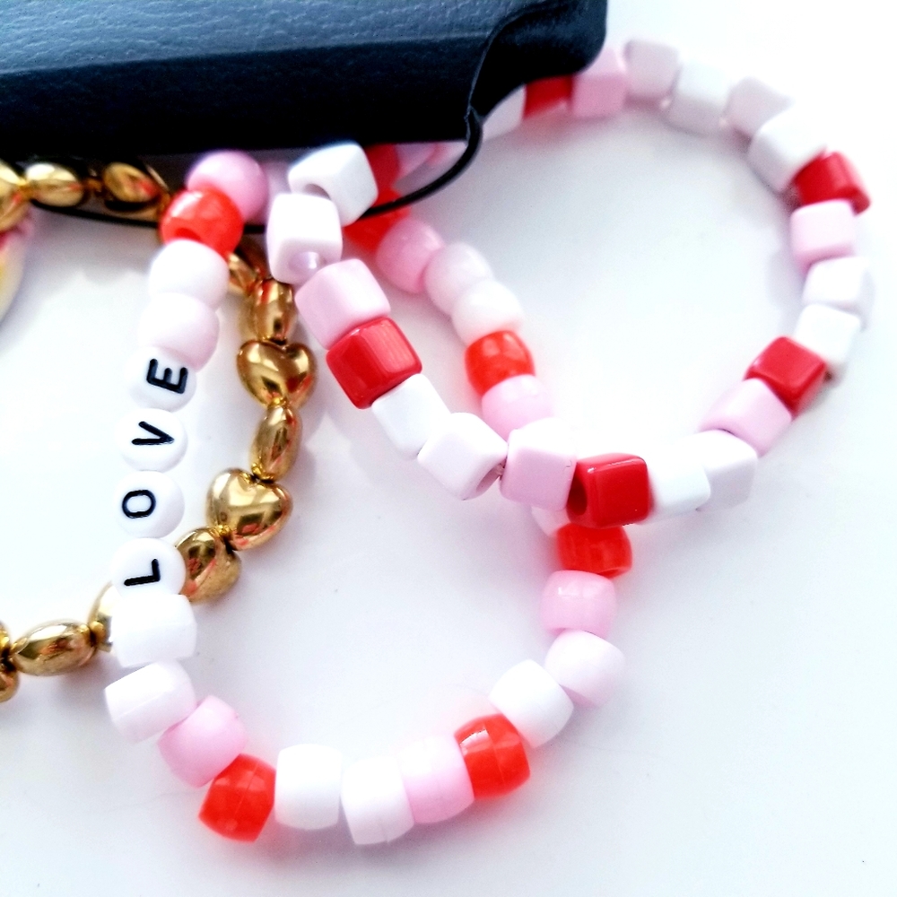 Steve Madden Set of 4 Frienship Bracelets New - Picture 2 of 7